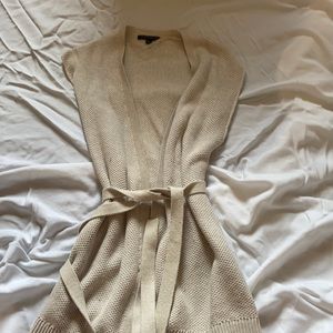Sleeveless Banana Republic sweater